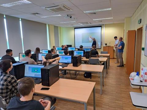 kurs na temat SELECTED ISSUES OF APPLIED MECHANICS WITH SIMULATION IN ANSYS MECHANICAL SOFTWARE